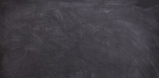 Czym zrobić opony żeby były czarne?